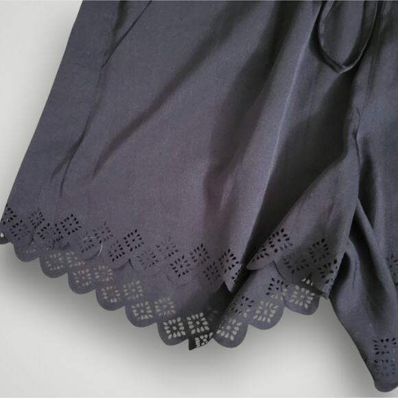 RD Style Black Scalloped Laser Cut Drawstring Shorts Size Small  S Lightweight - Picture 3 of 6